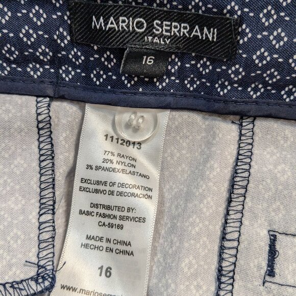 Mario Serrani Women's Bermuda Shorts, Plus Size 16, Navy White, Tummy Control - Picture 5 of 9